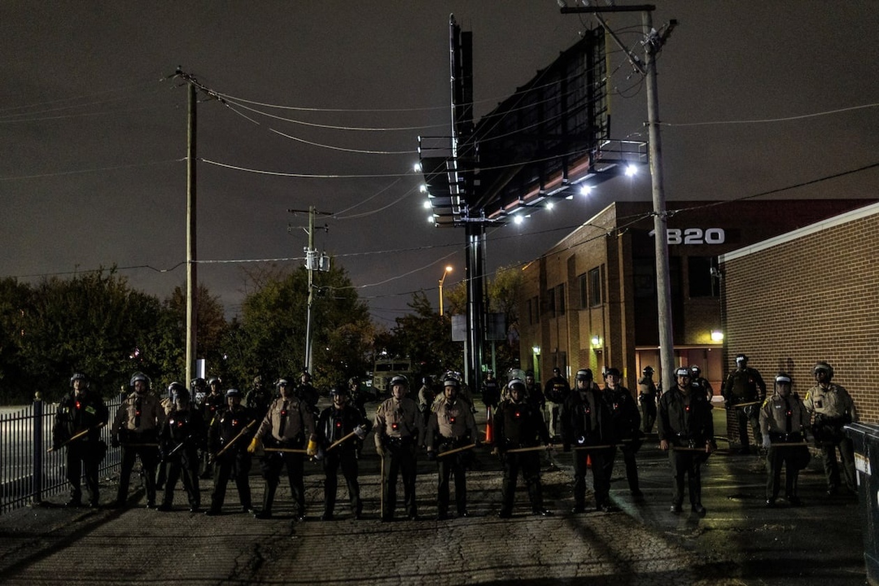 Οι κάτοικοι του Σικάγο υπερασπίζουν τις γειτονιές
