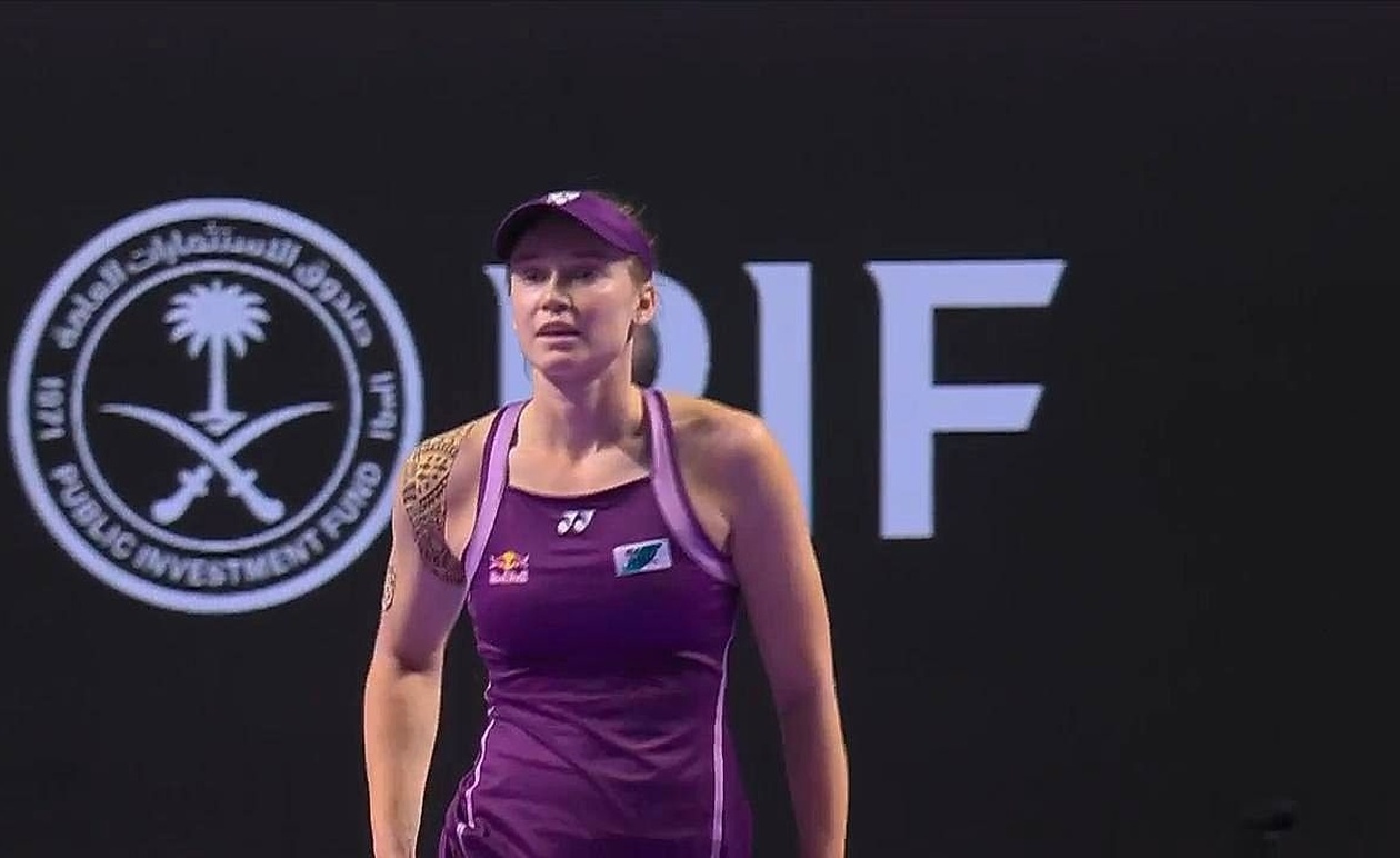 Η Ριμπάκινα προκρίθηκε στην οκτάδα των WTA Finals