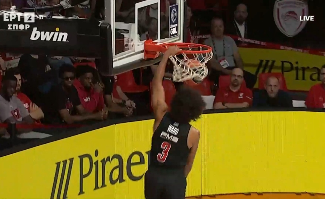 Ο Ουόρντ πρόσφερε ασίστ, κλέψιμο και κάρφωμα για τον Ολυμπιακό