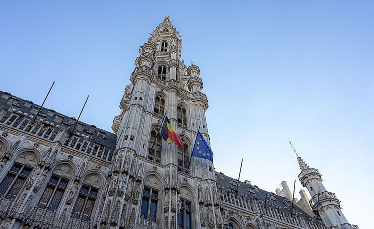 Βρυξέλλες: Πεντακόσιες Ημέρες Πολιτικής Παράλυσης και Δημοσιονομικής Ακινησίας