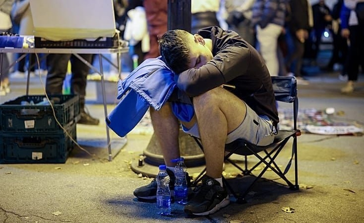 Μια συγκέντρωση στο Νόβι Σαντ για την παραίτηση Βούτσιτς