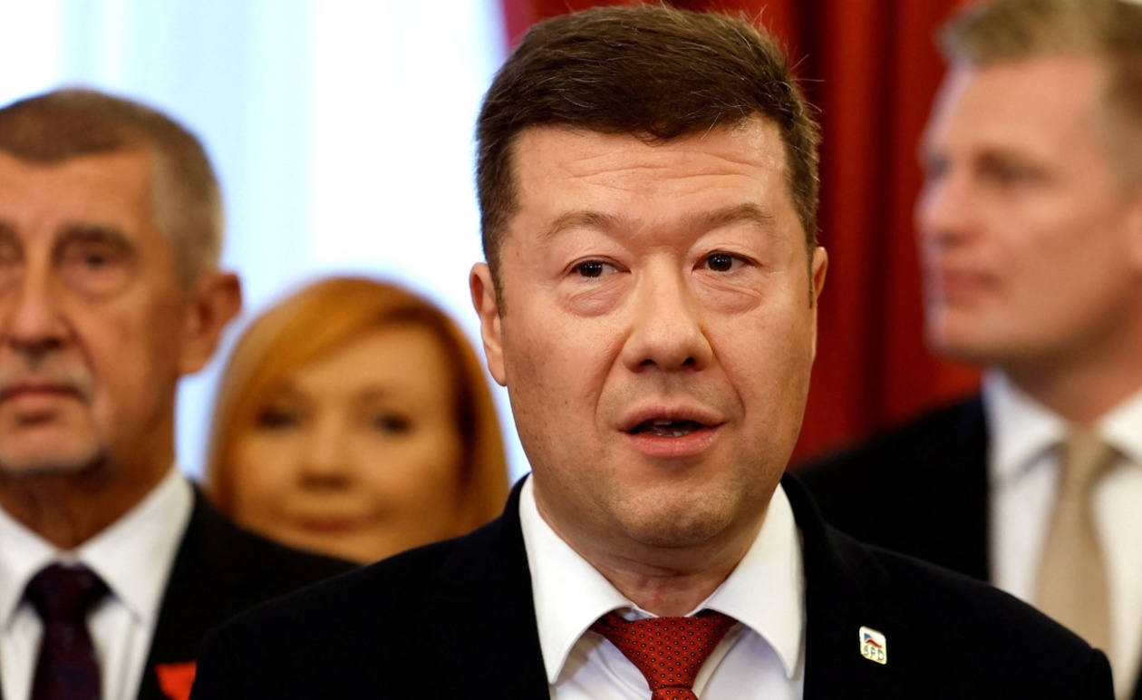 Ο Τομίο Οκαμούρα εκλέχθηκε πρόεδρος της κάτω Βουλής