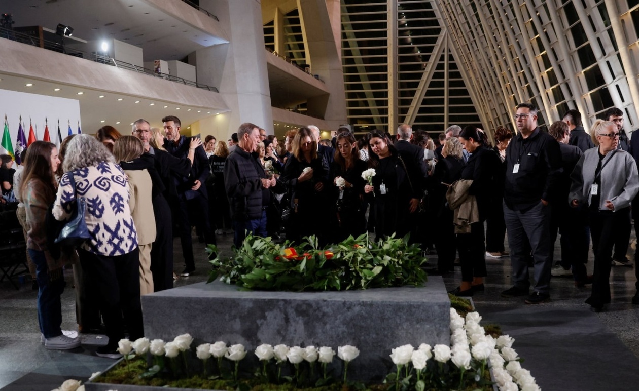 Μνημόσυνο στη Βαλένθια μετά τις φονικές πλημμύρες