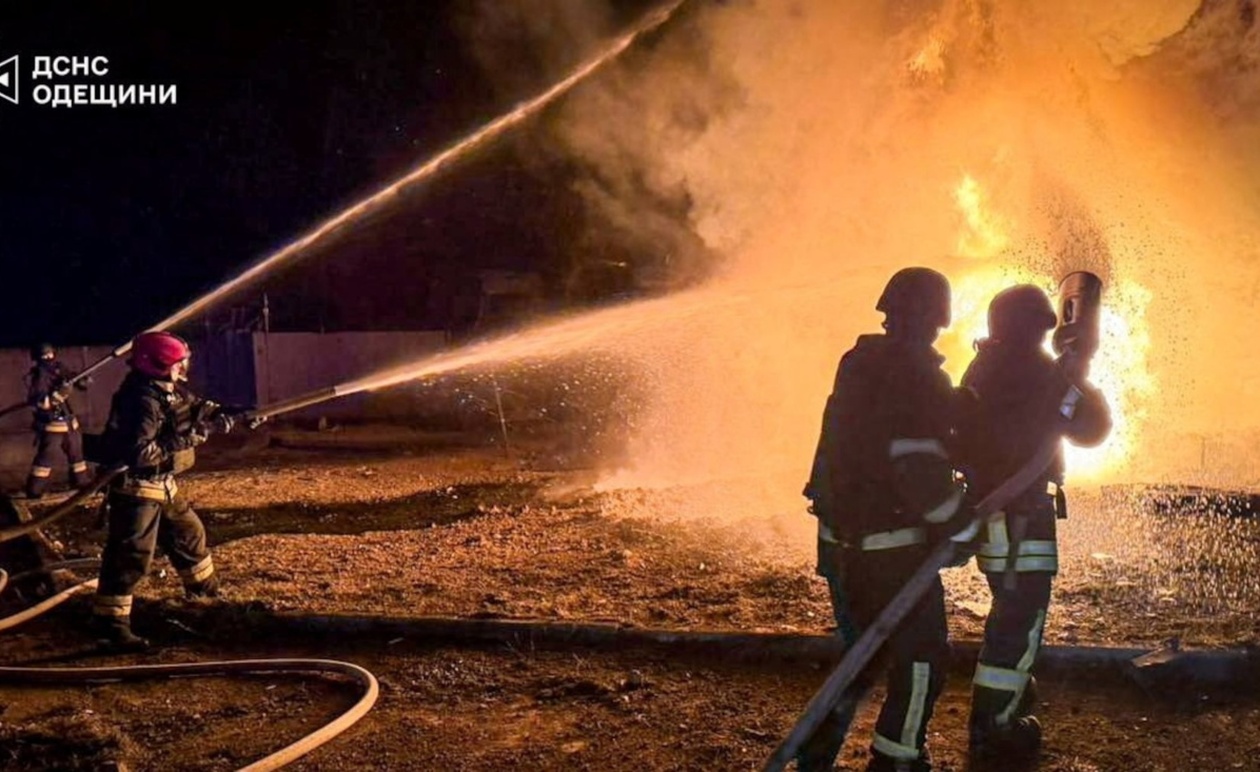 Ρωσικά μη επανδρωμένα αεροσκάφη επιτέθηκαν στην Οδησσό, οι υποδομές υπέστησαν ζημιές