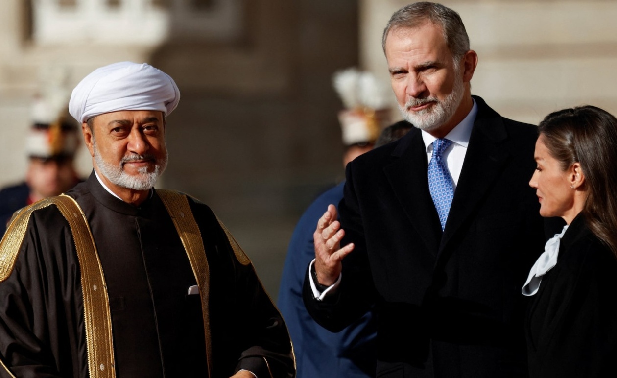 Ο βασιλιάς Φελίπε ΣΤ’ επισκέπτεται την Κίνα για να ενισχύσει τις διμερείς σχέσεις