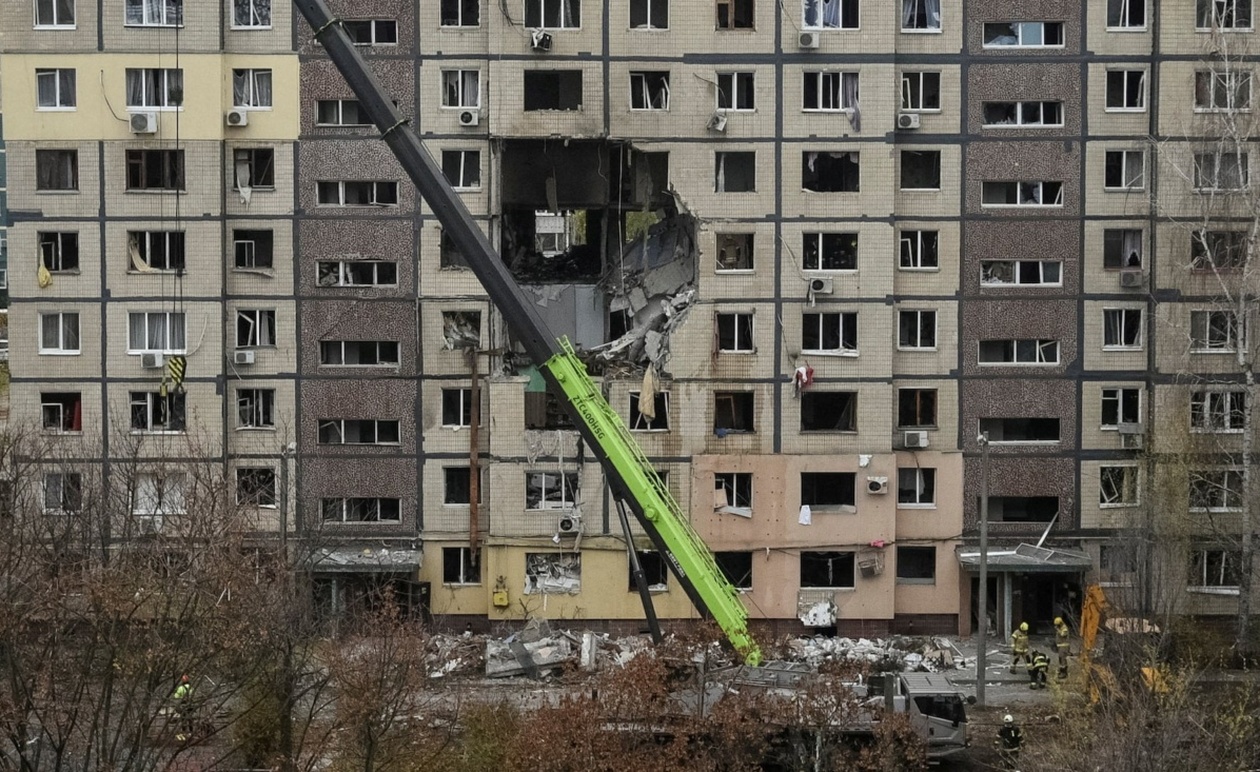 Το Κρεμλίνο δήλωσε ότι ελπίζει ο πόλεμος να τελειώσει το συντομότερο δυνατό, αλλά η ειρηνευτική διαδικασία έχει σταματήσει