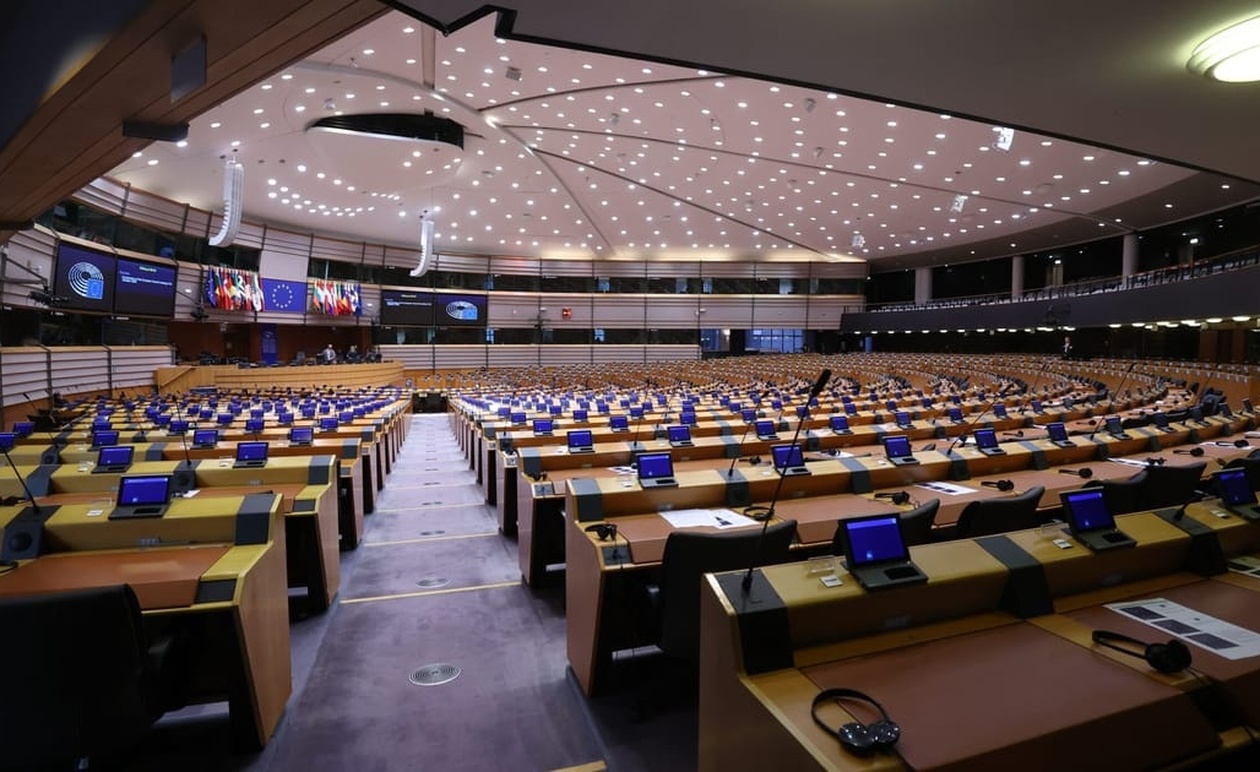 EPP συνεργάζεται με την ακροδεξιά για τη χαλάρωση των περιβαλλοντικών κανόνων