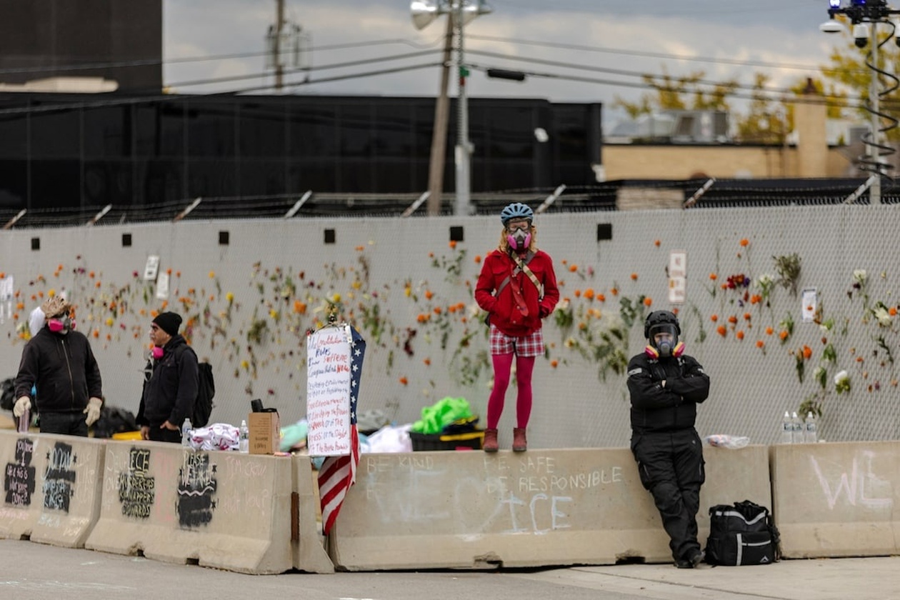 Οι κάτοικοι του Σικάγο υπερασπίζουν τις γειτονιές