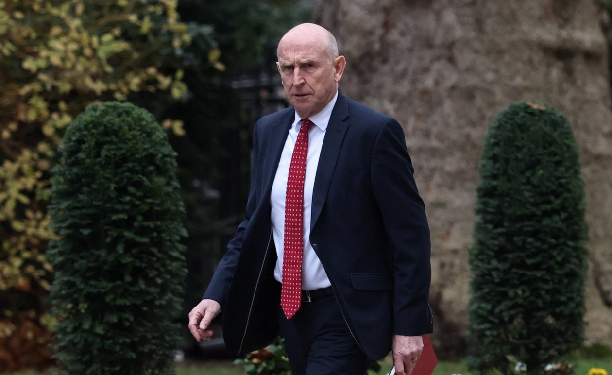 Το Ηνωμένο Βασίλειο ενισχύει την αμυντική του ετοιμότητα με νέα εργοστάσια πυρομαχικών