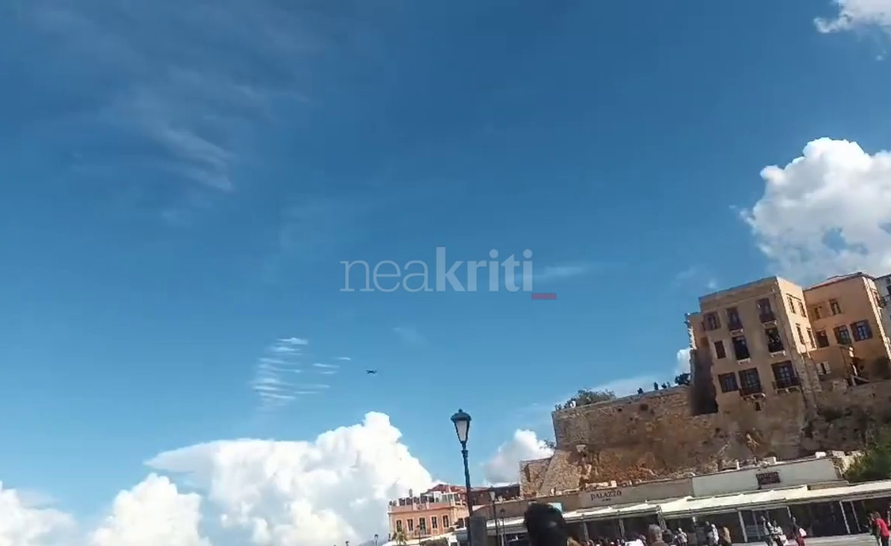 Εντυπωσιακή επίδειξη F-16 στο Παλαιό Λιμάνι των Χανίων, Ελλάδα