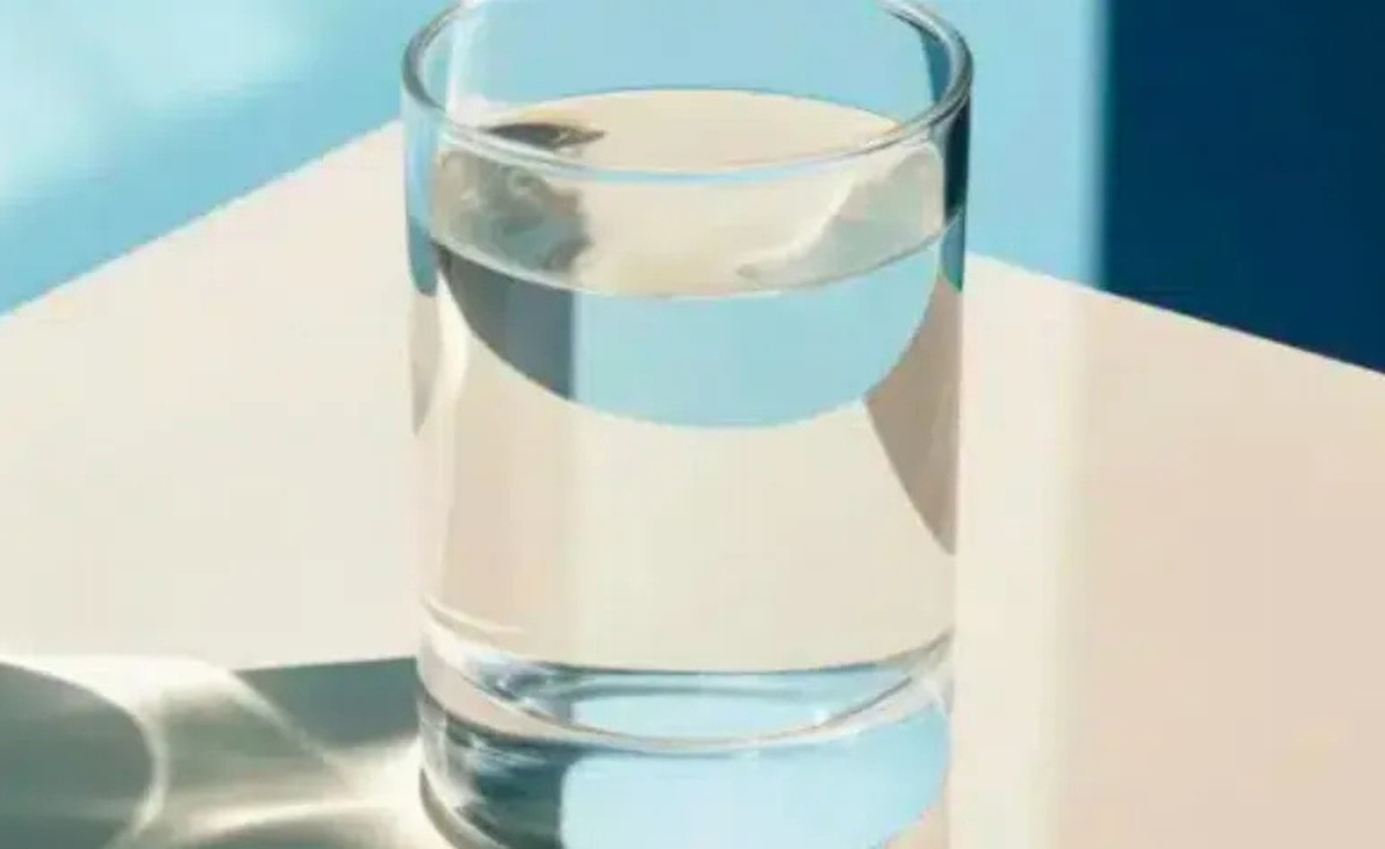 Πώς να πίνετε σωστά νερό για να φροντίζετε την υγεία σας