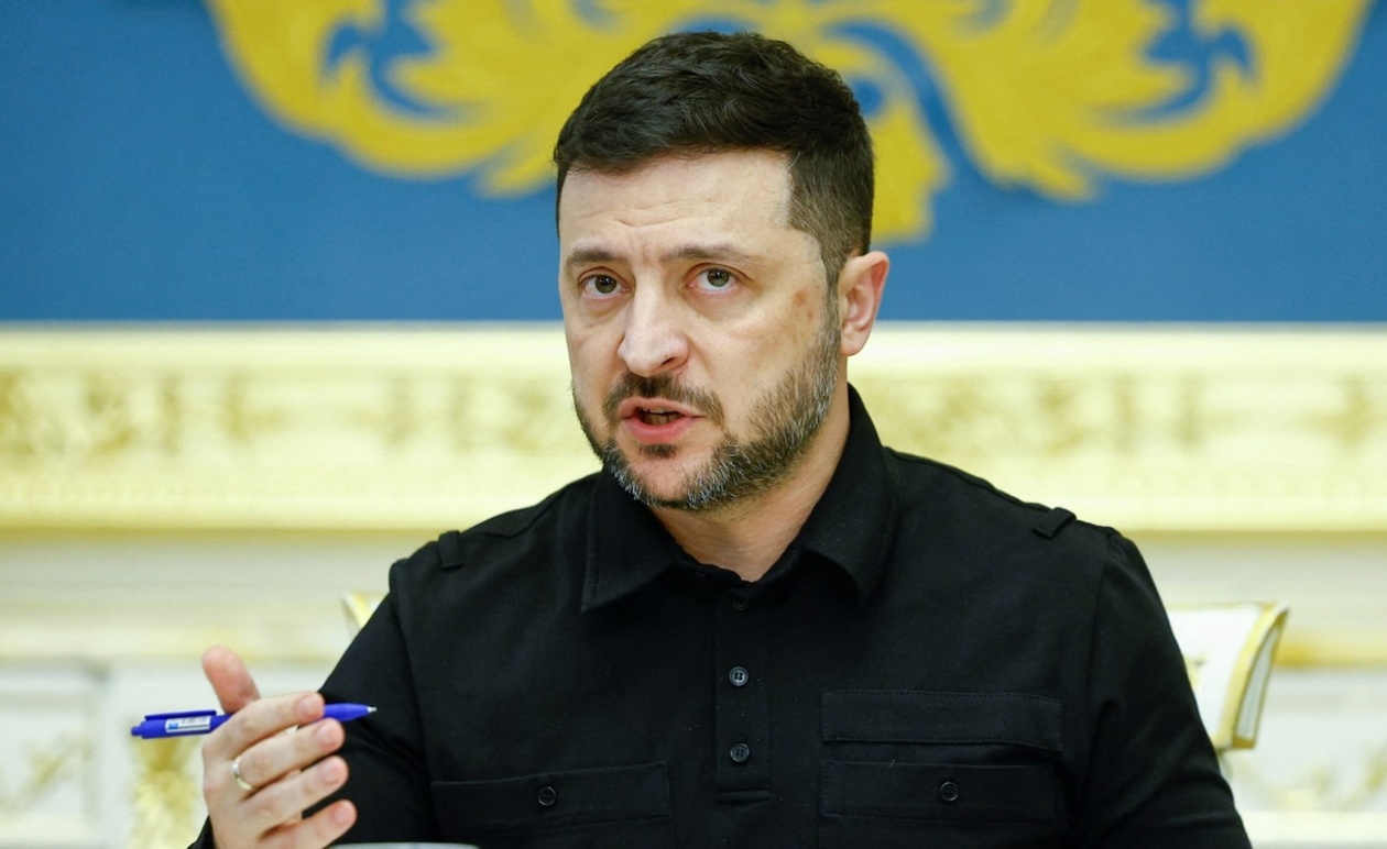 Ο Ζελένσκι επισκέπτεται το μέτωπο της Χερσών