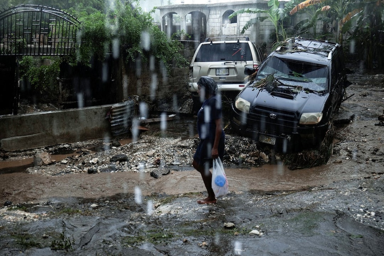 Ο τυφώνας Melissa έπληξε την Καραϊβική, προκαλώντας τουλάχιστον 50 νεκρούς και εκτεταμένες καταστροφές