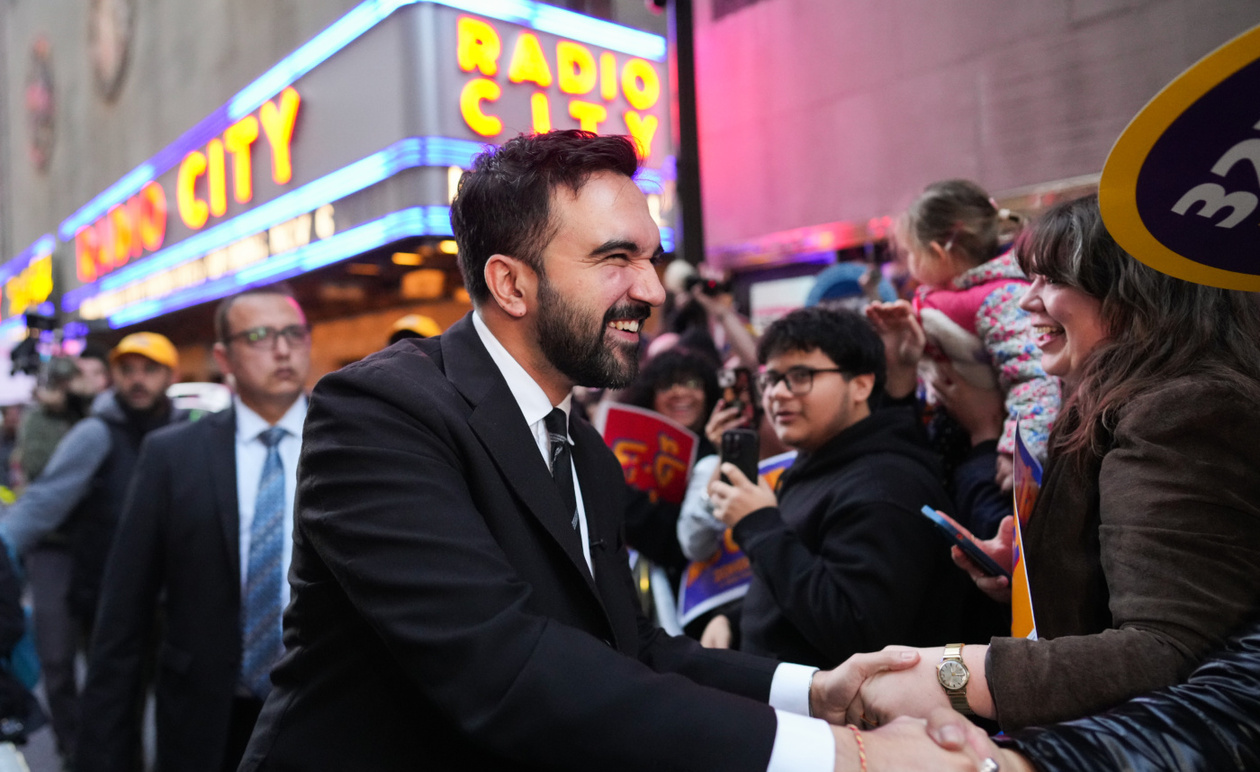 Ο Ζοχράν Μαντάνι κέρδισε τις εκλογές για τον δήμαρχο της Νέας Υόρκης