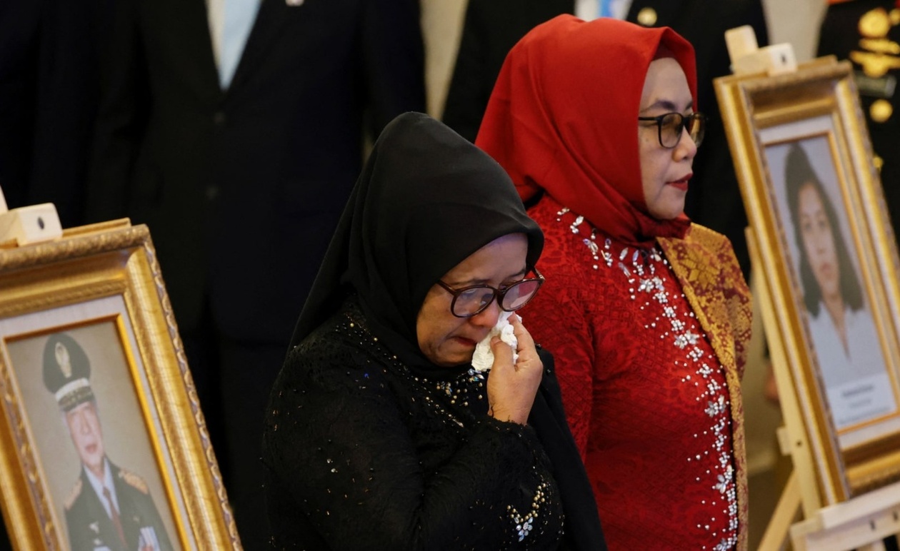 Ο Σουχάρτο ανακηρύχθηκε εθνικός ήρωας