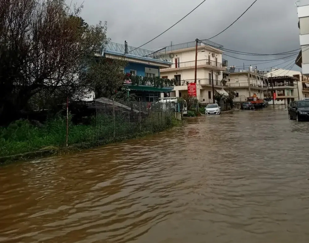 Κακοκαιρία: Πλημμύρες και κατολισθήσεις σε Κέρκυρα, Ήπειρο και Θεσσαλία