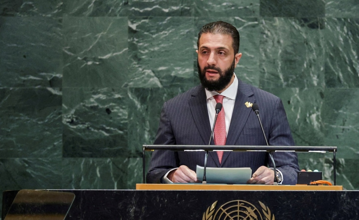 Ο Φρίντριχ Μερτς προσκάλεσε τον Αχμέντ αλ-Σαράα να μεταβεί στη Γερμανία