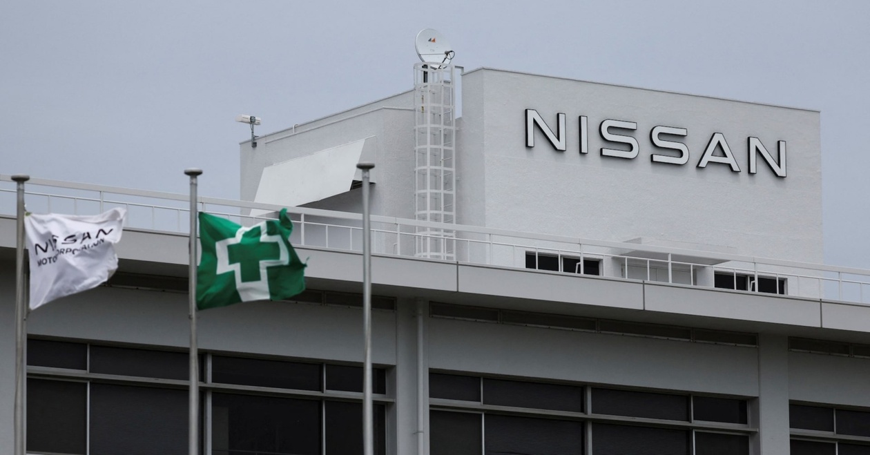 Προειδοποίηση Nissan για κρίση στην προμήθεια ημιαγωγών που απασχολεί τη Mercedes