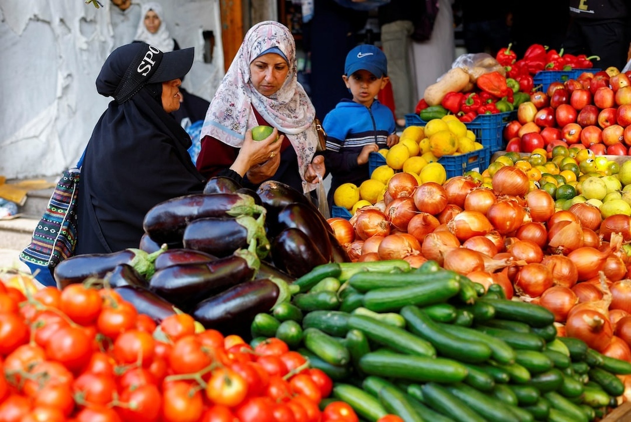 Η Χαμάς Ενισχύει τον Έλεγχο στη Γάζα: Φόροι και Ρυθμίσεις Εν μέσω Αμερικανικών Σχεδίων