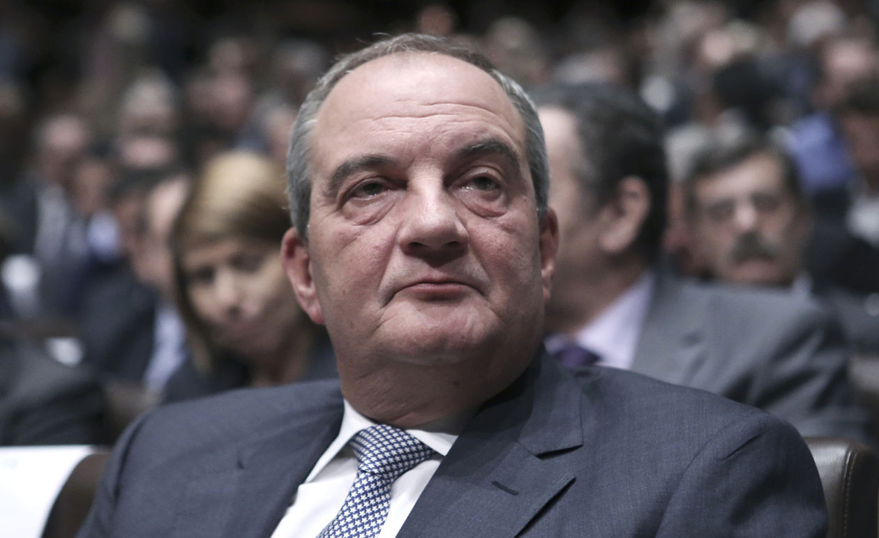 Καραμανλής για τον Μητσοτάκη – Θέλει να επιστρέψει Πρωθυπουργός