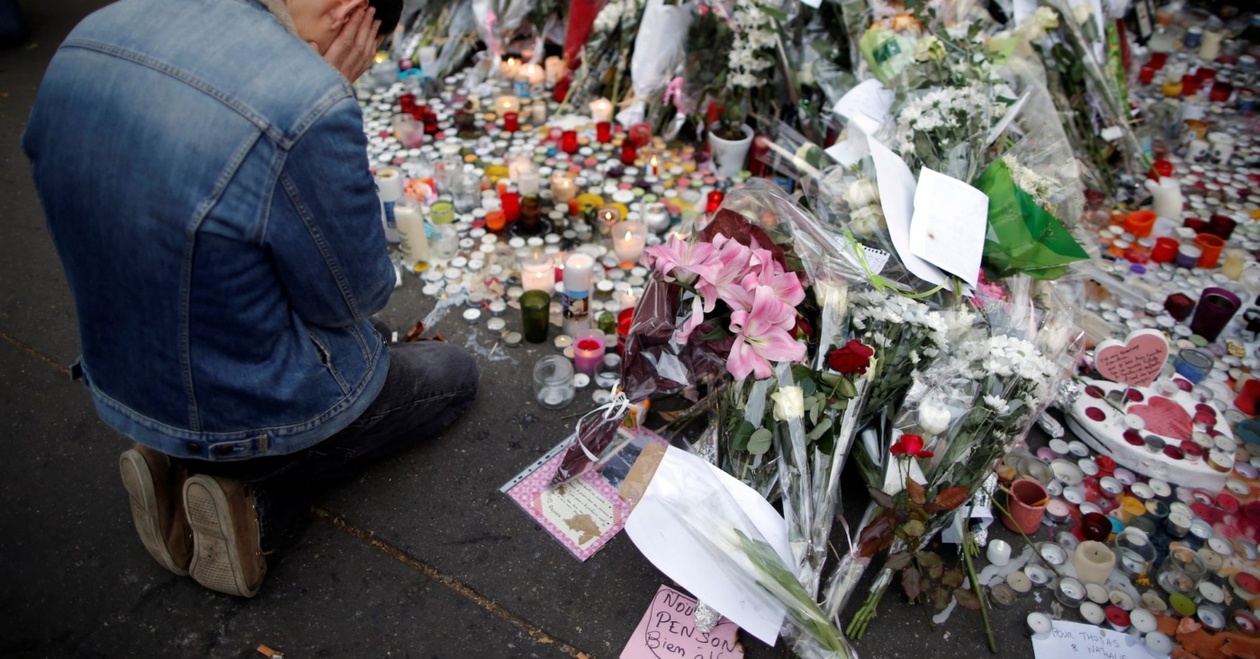 Δέκα χρόνια μετά τις επιθέσεις του Νοεμβρίου στο Παρίσι