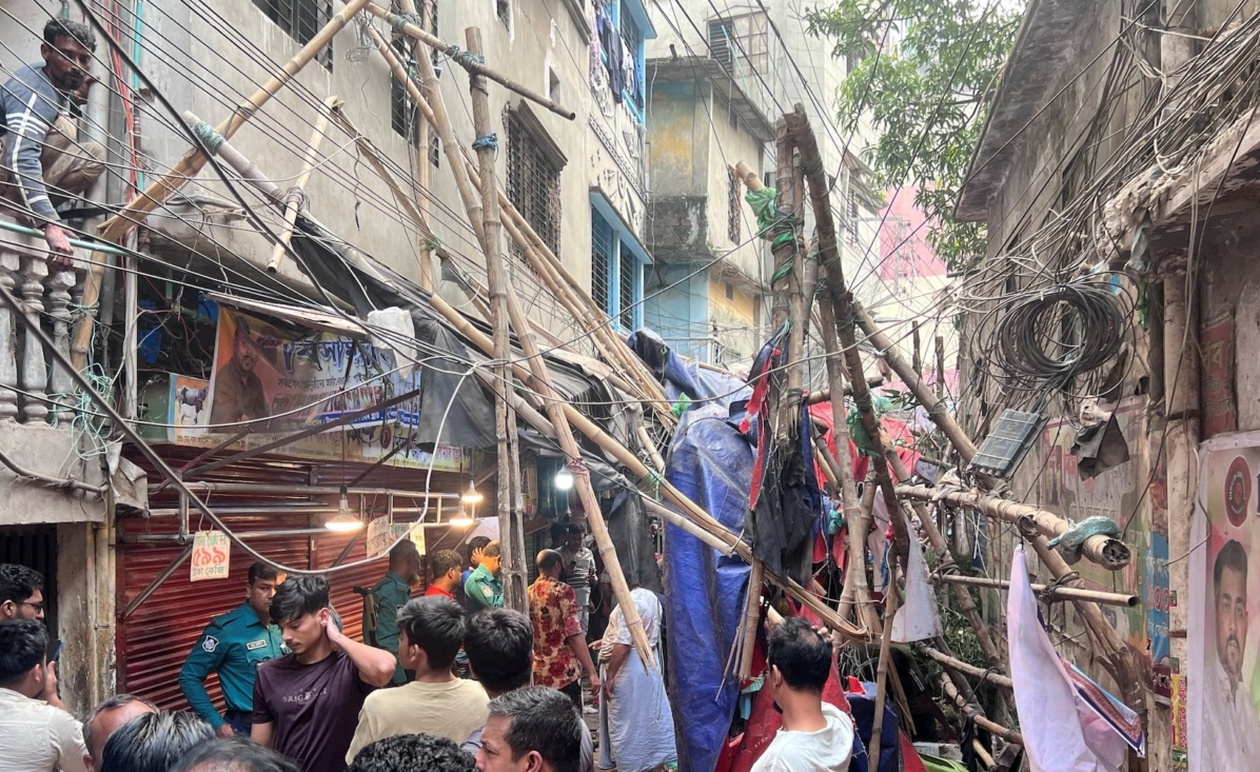 Σεισμός 5,7 Ρίχτερ στο Μπαγκλαντές: Τρεις νεκροί και εκτεταμένες ζημιές