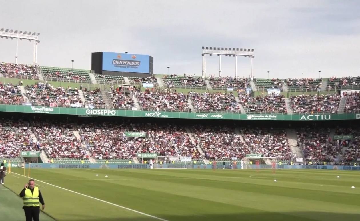 Ο Μέσι ξεσήκωσε φρενίτιδα στο Έλτσε