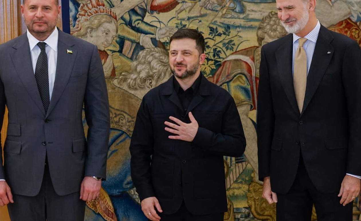 Ουκρανία: Ο Ζελένσκι αντιμετωπίζει πίεση για την αποπομπή του Γιερμάκ εν μέσω σκανδάλου