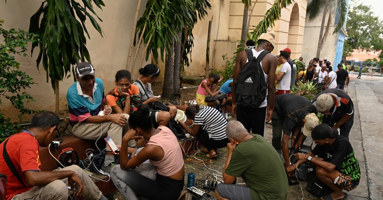 Επιχείρηση εκκένωσης στον Ρίο Καούτο της Κούβας μετά τον τυφώνα Melissa