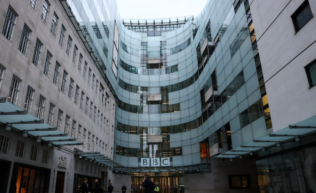 Η ηγεσία του BBC παραιτήθηκε μετά τη διαρροή εσωτερικού σημειώματος
