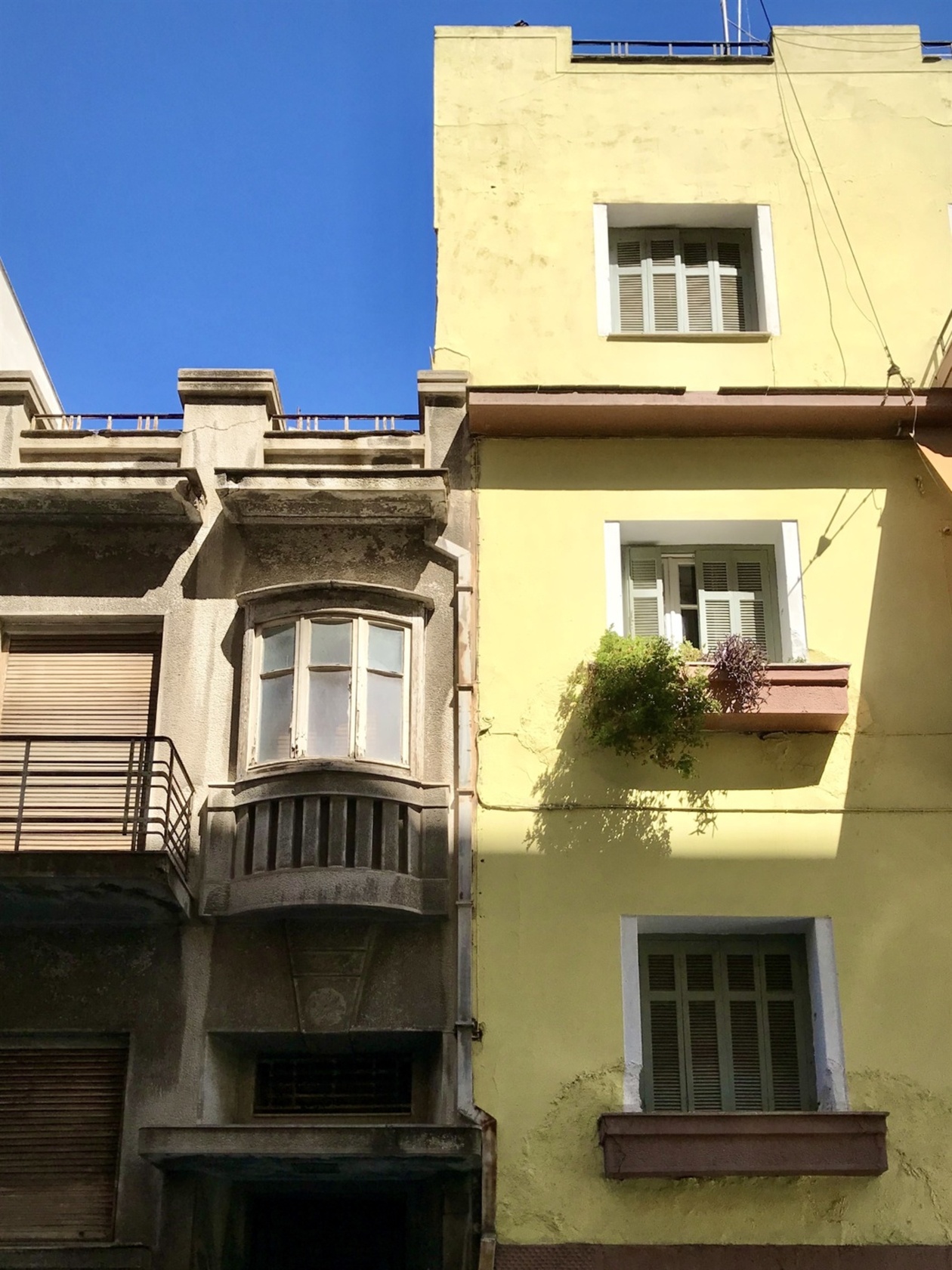 Διατηρητέα κτίρια: Το ΣτΕ επιβάλλει στην πολιτεία να παρέμβει για τη διάσωσή τους