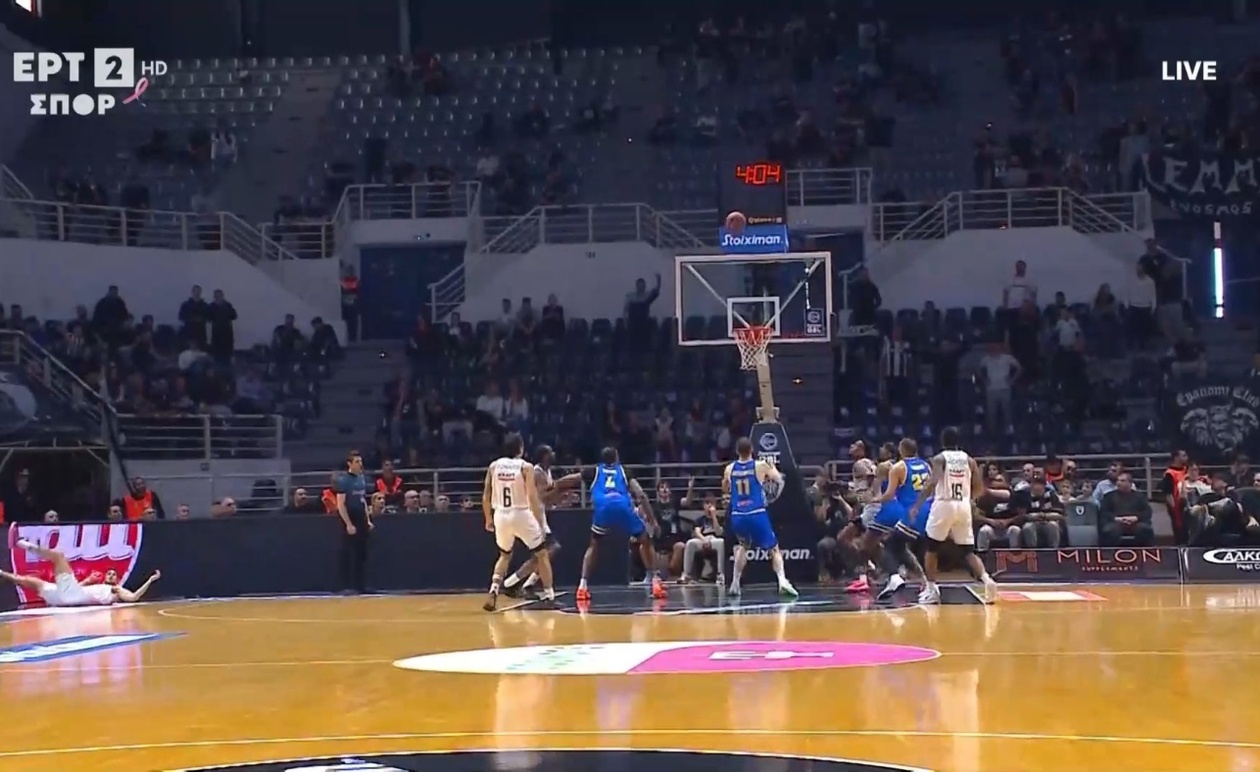 Ένα τυχερό τρίποντο του Φίλιου στον αγώνα ΠΑΟΚ Περιστέρι