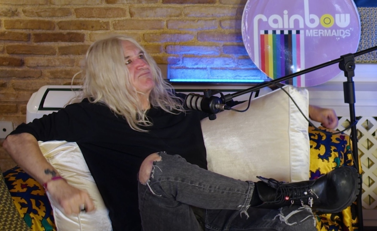 Ο Νίκος Καρβέλας μιλά για τη συνάντησή του με τον Πάνο Λούτσι