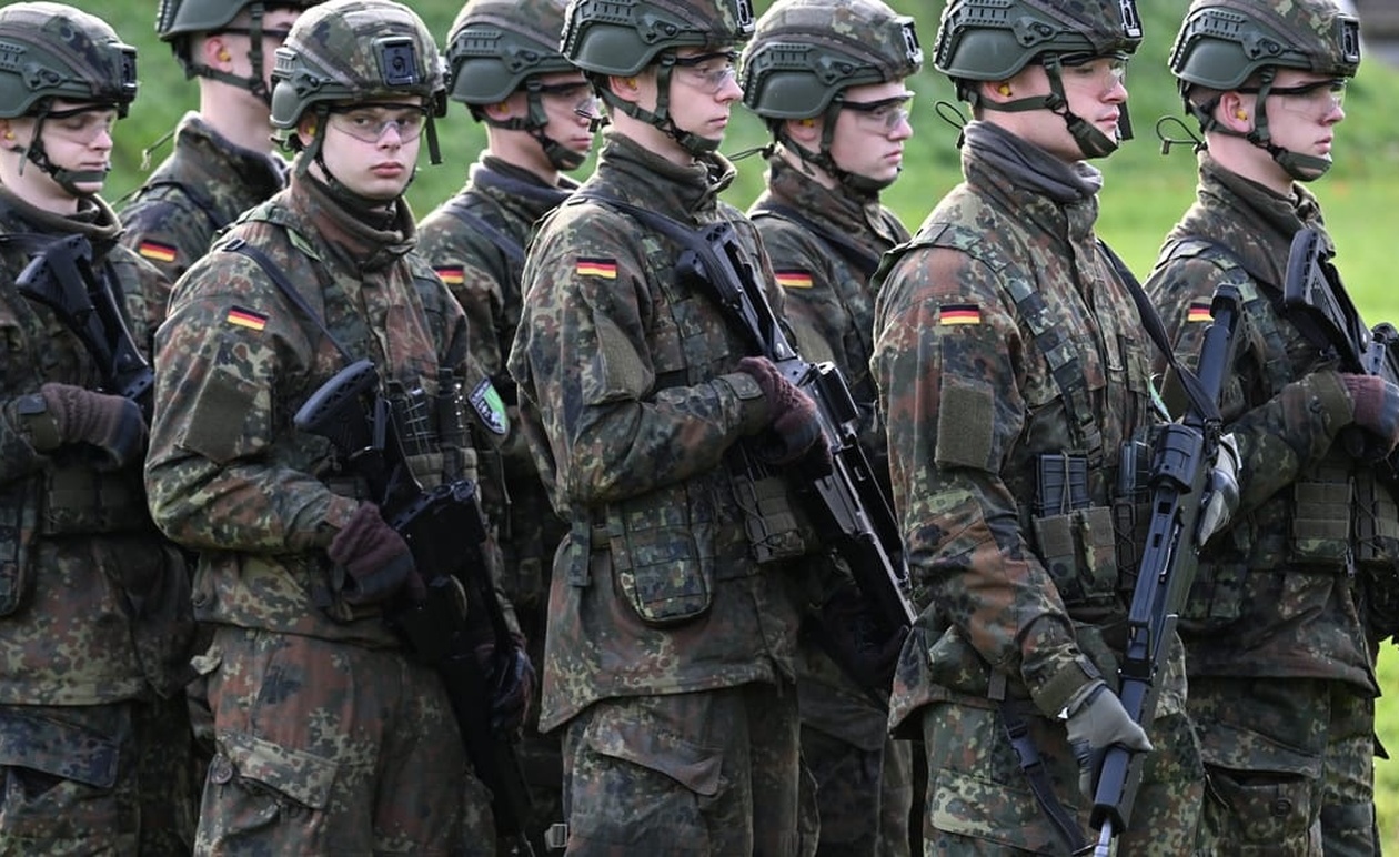 Νέα συμφωνία για τη στρατιωτική θητεία στη Γερμανία