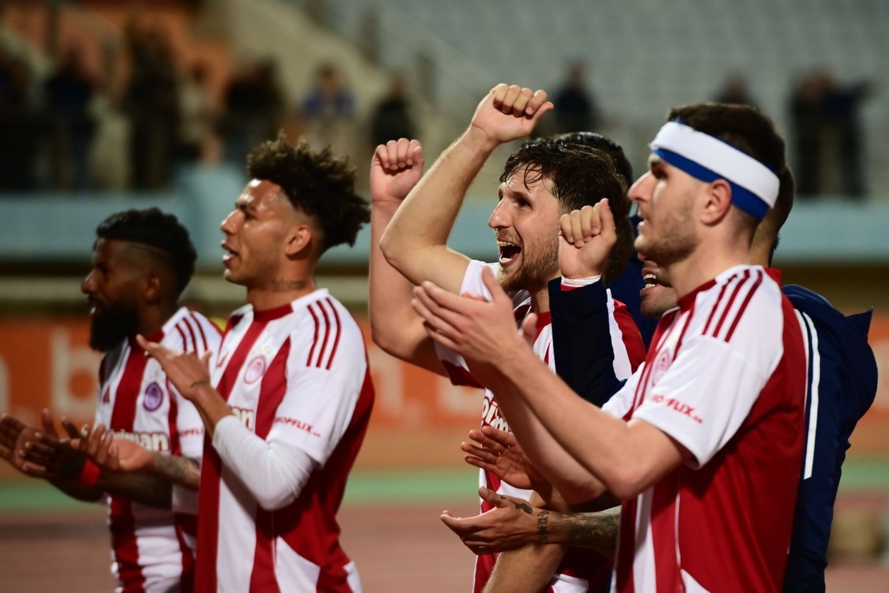 Ολυμπιακός: Άνετο πέρασμα με 3-0 από την Κρήτη – Στην κορυφή με «υπογραφή» Ελ Κααμπί