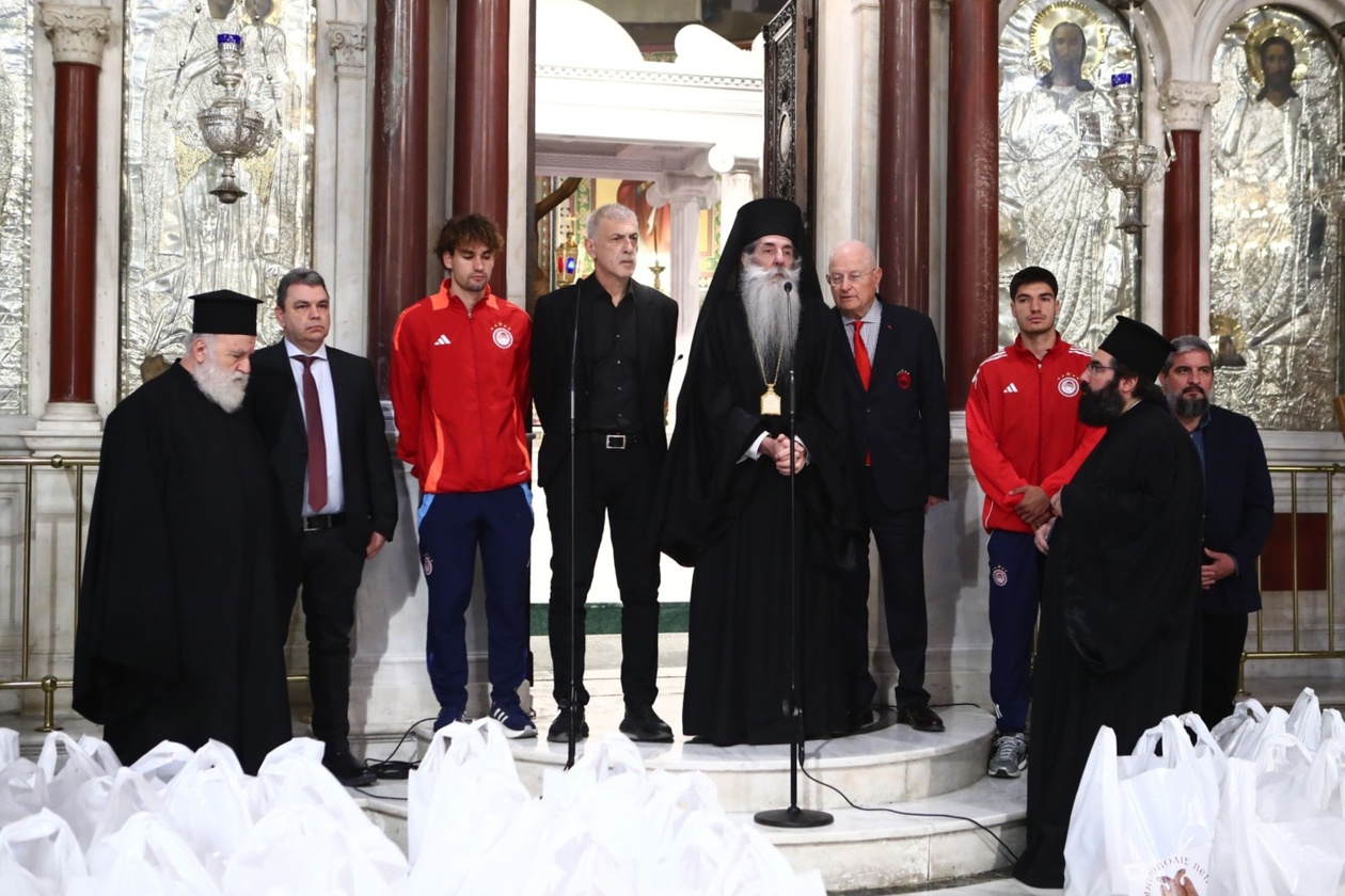 Ολυμπιακός: Η έμπρακτη στήριξη του Βαγγέλη Μαρινάκη στο κοινωνικό έργο της Μητρόπολης Πειραιά