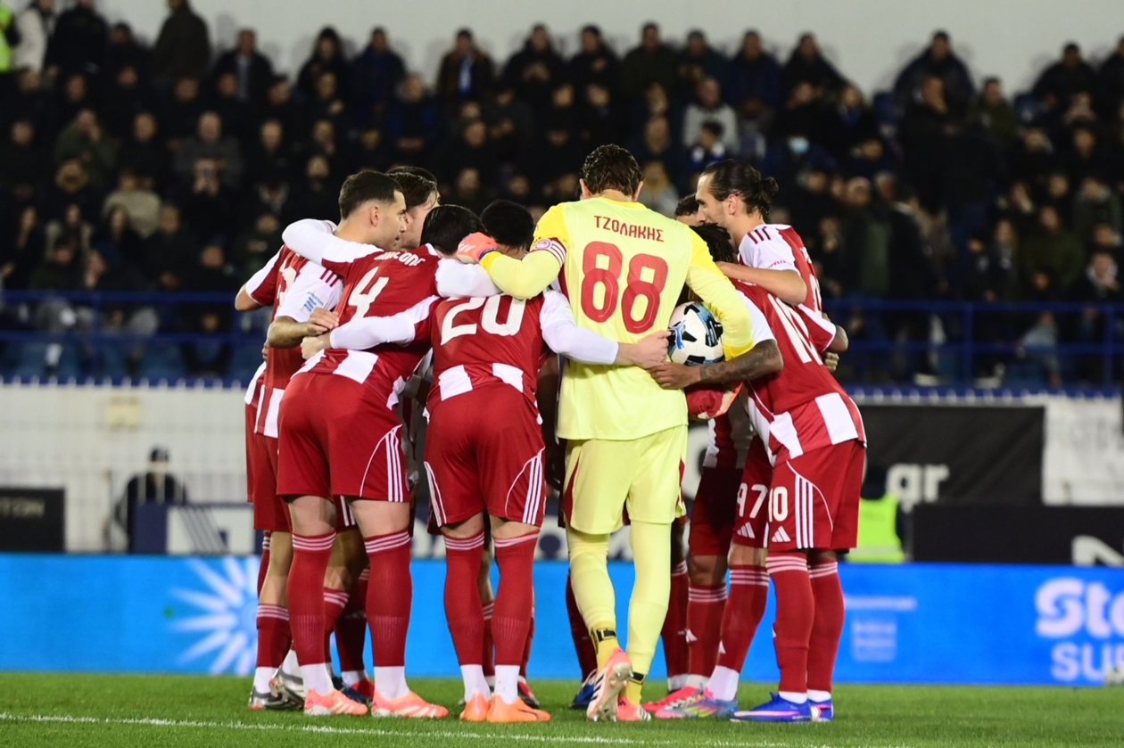 Ατρόμητος – Ολυμπιακός 0-2: «Διπλό» κορυφής στο Περιστέρι με Μαρτίνς και Ταρέμι