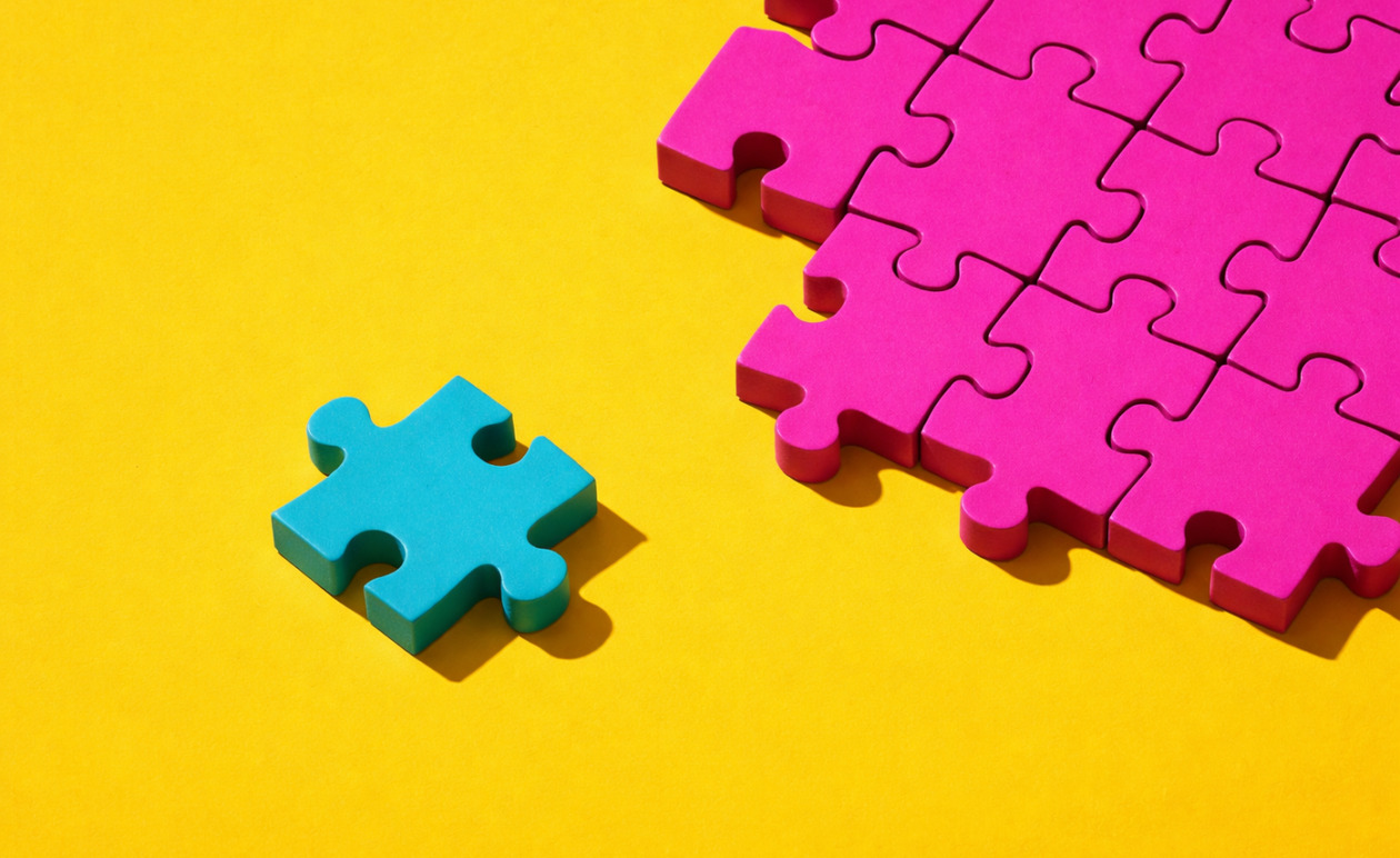 Αδελφικές σχέσεις: 7 αδιόρατα μοτίβα που αποδεικνύουν ότι σας αντιμετωπίζουν διαφορετικά