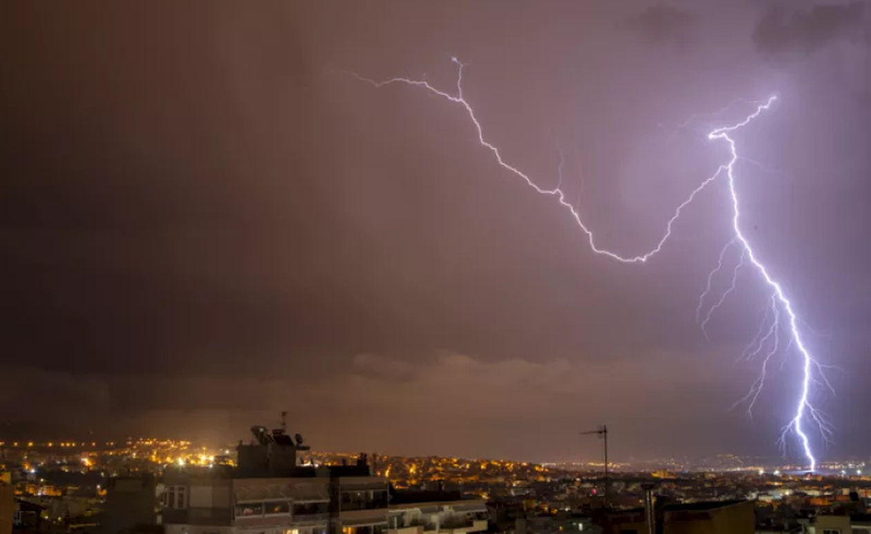 Έκτακτο τώρα: Συναγερμός για σφοδρή κακοκαιρία – Ξεκίνησαν κυκλοφοριακές ρυθμίσεις λόγω έντονων φαινομένων
