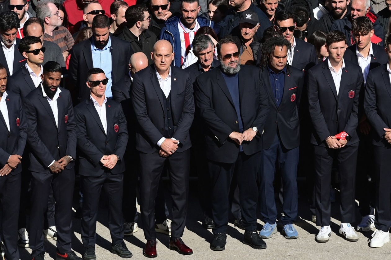 Ολυμπιακός: 45 χρόνια από την τραγωδία της Θύρας 7 – Το συγκινητικό μνημόσυνο στο Καραϊσκάκη