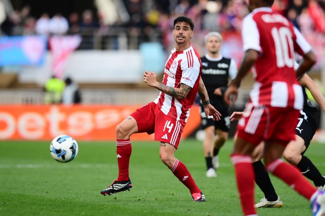 Ολυμπιακός: Άνετο πέρασμα με 3-0 από την Κρήτη – Στην κορυφή με «υπογραφή» Ελ Κααμπί