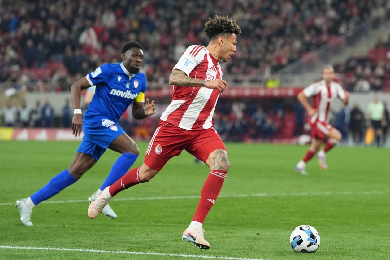 Ολυμπιακός: “Λευκή” ισοπαλία με την ΑΕΛ σε ένα ματς με σωρεία χαμένων ευκαιριών