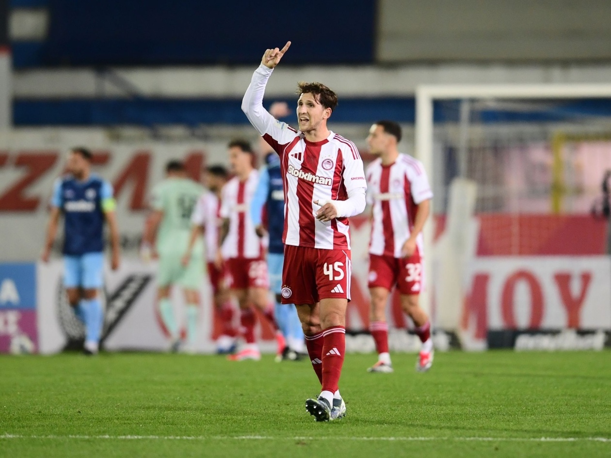 Ατρόμητος – Ολυμπιακός 0-2: «Διπλό» κορυφής στο Περιστέρι με Μαρτίνς και Ταρέμι