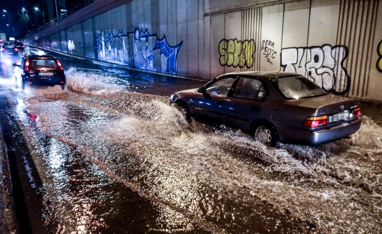 Συναγερμός τώρα για σφοδρή κακοκαιρία: Έρχεται δύσκολη νύχτα – Επικίνδυνο «κοκτέιλ» βροχής και ανέμων