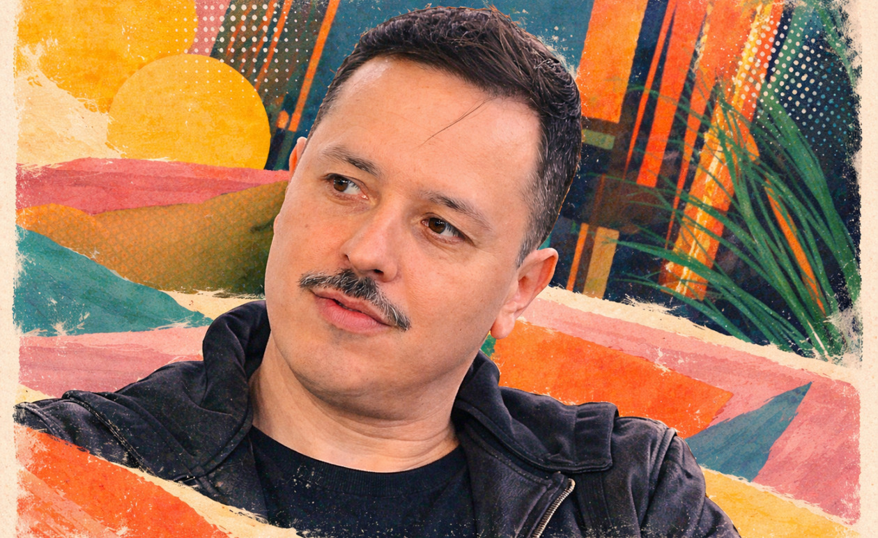 Αλέξανδρος Τσουβέλας: Η στιγμή που άφησε τη σκηνή για να βοηθήσει θεατή που λιποθύμησε