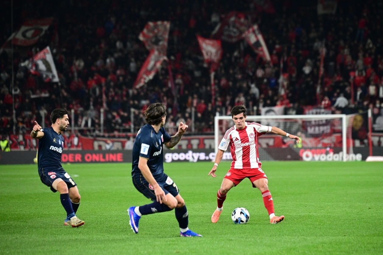 Ολυμπιακός: Νίκησε τον Βόλο 1-0 και «πετάει» για το Άμστερνταμ