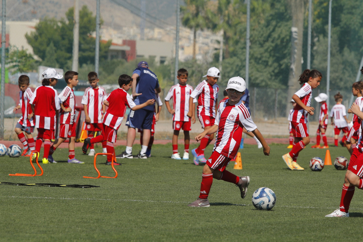 Ολυμπιακός: Ολοκληρώθηκε το 25ο Summer Camp στο Ρέντη με συμμετοχές από 18 χώρες