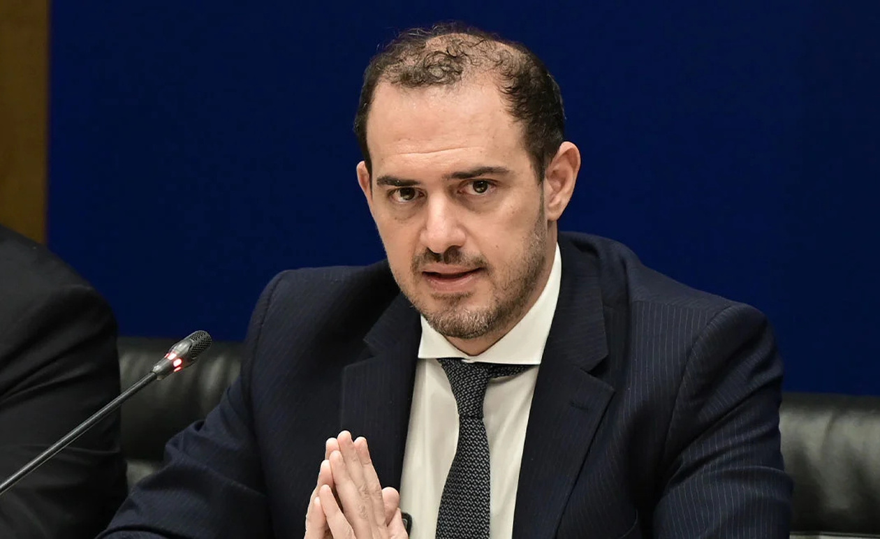 ΕΚΤΑΚΤΟ ΤΩΡΑ: Ο ΥΠΟΥΡΓΟΣ ΚΑΤΕΡΡΕΥΣΕ ΜΕΣΑ ΣΤΗΝ ΕΛΛΗΝΙΚΗ ΒΟΥΛΗ ΚΑΙ…