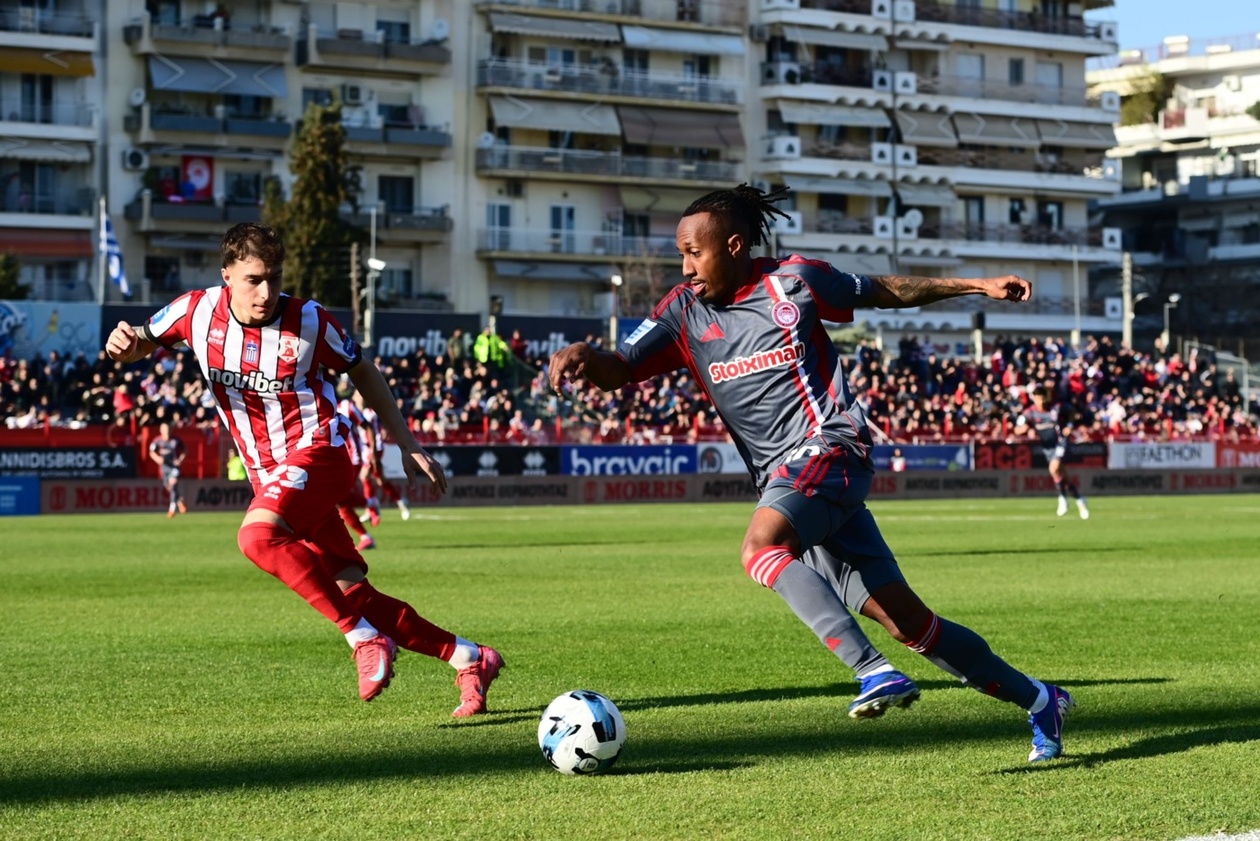 Πανσερραϊκός – Ολυμπιακός 1-2: Με «υπογραφή» Ελ Κααμπί το διπλό στις Σέρρες