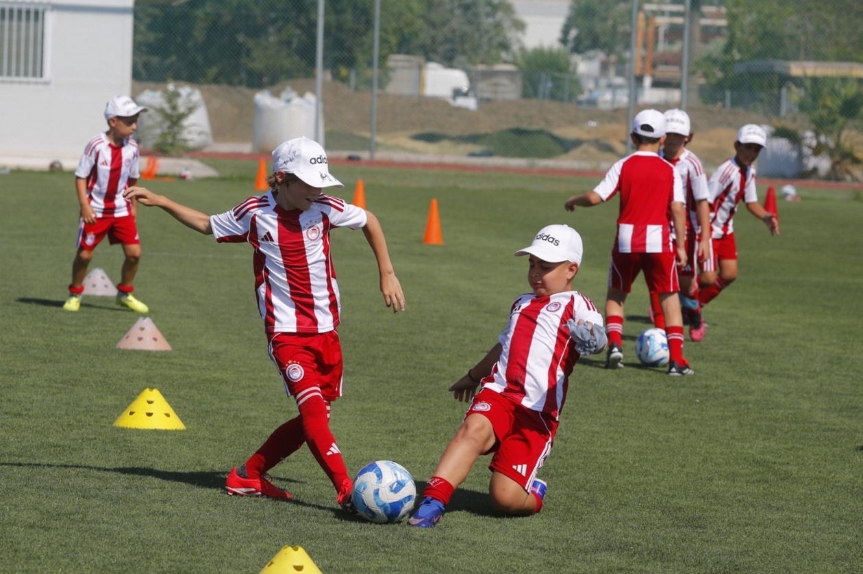 Ολυμπιακός: Ολοκληρώθηκε το 25ο Summer Camp στο Ρέντη με συμμετοχές από 18 χώρες
